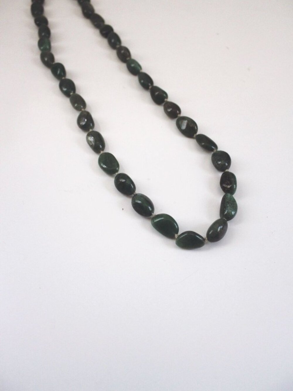 Vintage Green Aventurine Stone Beaded Necklace Nugget Hand Knotted Long Barrel C - Picture 7 of 8